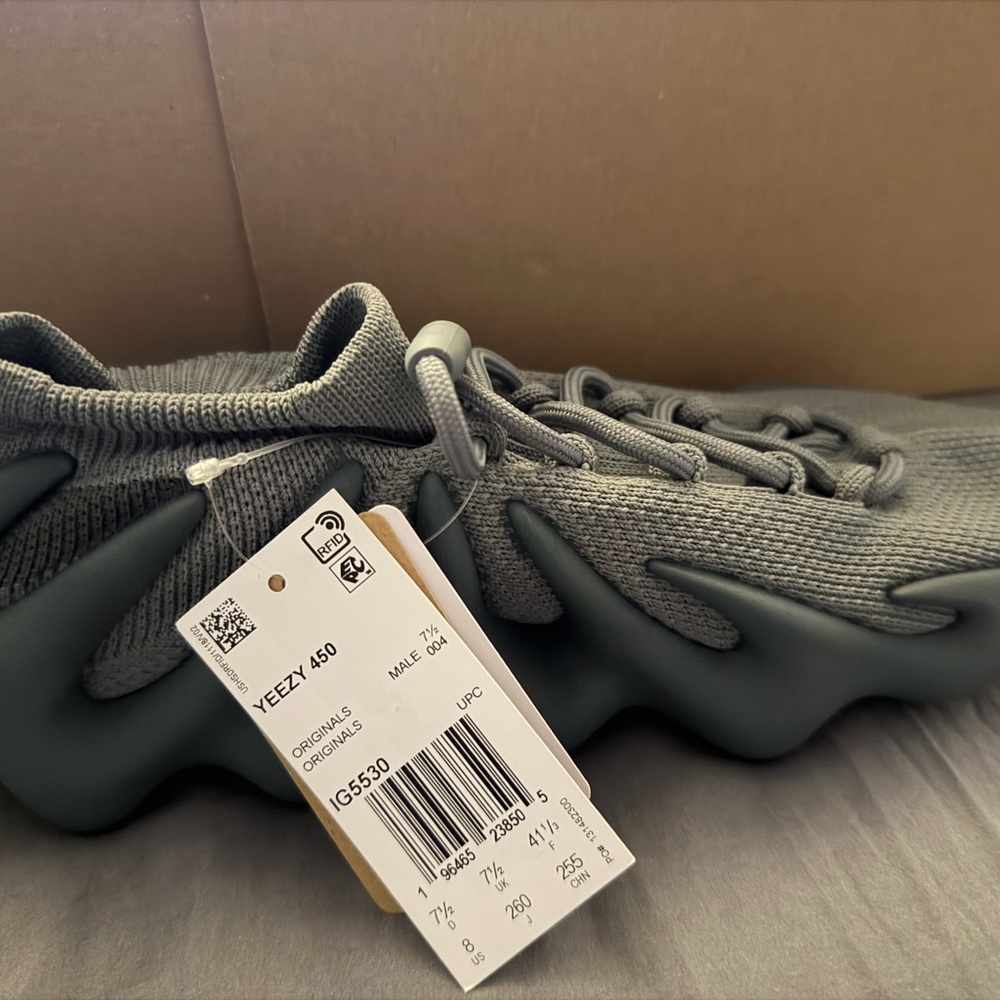 adidas Yeezy 450 Men’s Sneaker - Gray